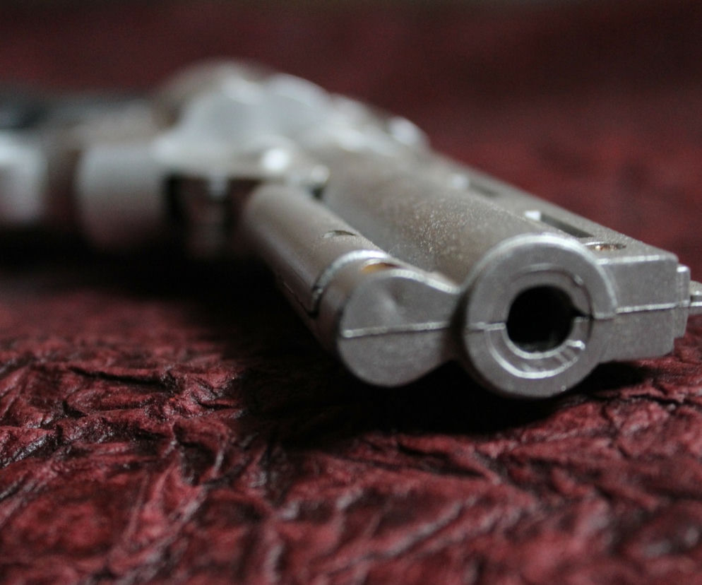 Lublin: Nie chcieli go na imprezie, więc sięgnął po BROŃ! 68-letni senior JAK GANGSTER