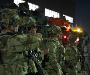 Pentagon planuje operacje lądowe w Iranie. Teheran grozi „podpaleniem”