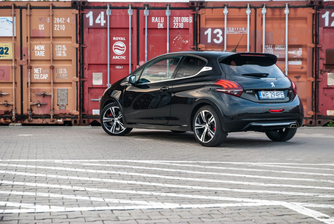 Peugeot 208 GTi 1.6 THP 208 KM