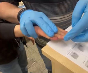 Naznaczyli młodego kibica symbolem swojej drużyny