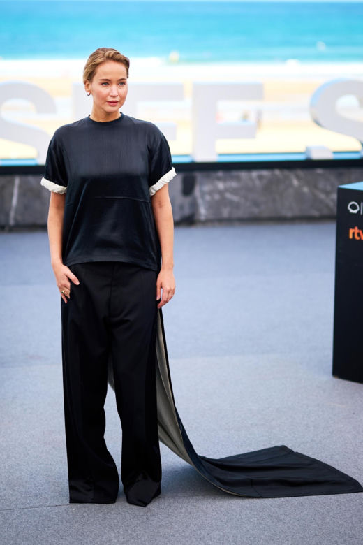 Jennifer Lawrence idzie pod nóż! Powiększy biust, ale tego nie zrobi nigdy