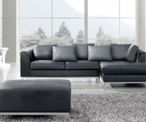 Szara sofa do salonu