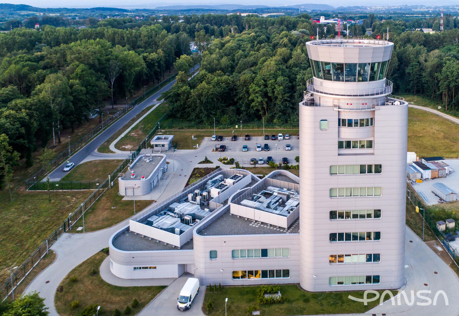 Wieża kontroli lotów w Krakowie-Balicach