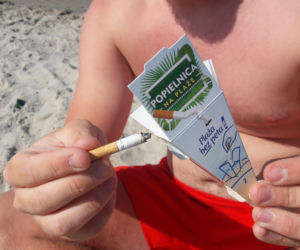 Eko-popielniczki na plaży w Mielnie