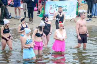 Morsy z Pogorii zanurzyły się w lodowatej wodzie dla Franka. Kwota, którą zebrali, zwala z nóg