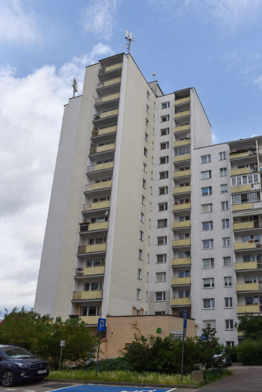 Wieżowiec-gigant z Torunia ma 47 metrów. Zdjęcia robią wrażenie