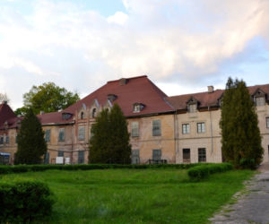 Pałac w Sztynorcie odrodzi się jak Feniks z popiołów. Zobacz, jak wygląda teraz [ZDJĘCIA]