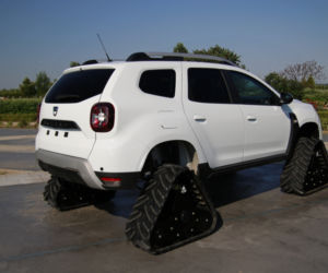 Dacia Duster na gąsienicach