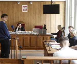 „Zamówili dwie butelki wódki i lemoniadę”. Kelner ujawnia, co działo się przed tragedią na Trasie Łazienkowskiej