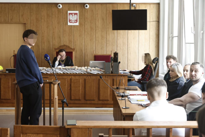 „Zamówili dwie butelki wódki i lemoniadę”. Kelner ujawnia, co działo się przed tragedią na Trasie Łazienkowskiej