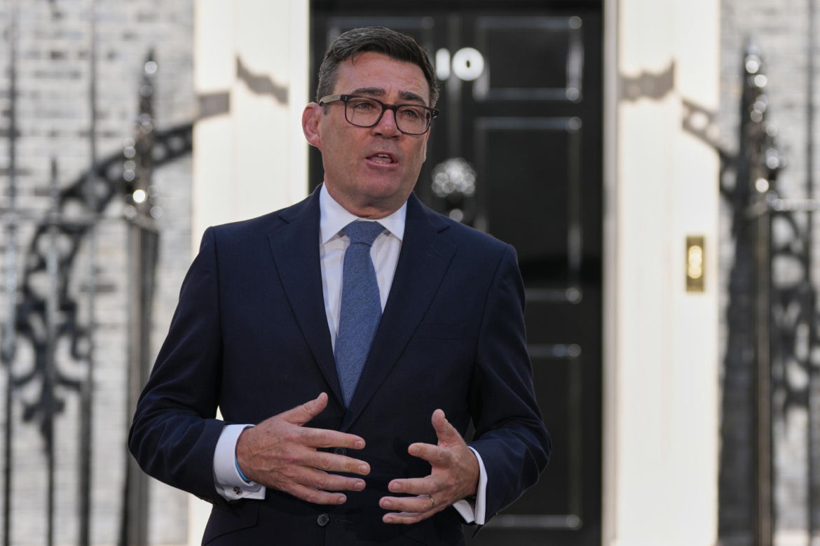 Andy Burnham został w poniedziałek 59. premierem Wielkiej Brytanii - potwierdził Pałac Buckingham