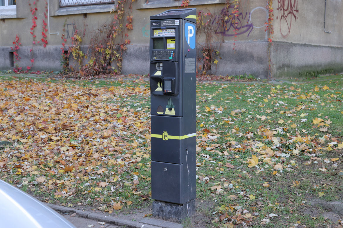 Nowa strefa płatnego parkowania na Mokotowie. Na których ulicach staną parkomaty?