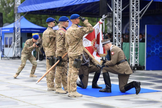 Zmiana na czele polskich cyberwojsk. Gen. Chmielewski nowym dowódcą, a gen. Molenda rusza do NATO