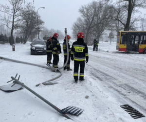 Ciężarówka zdemolowała miejski autobus