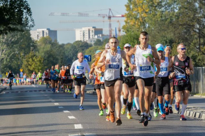 Maraton Warszawski 2017: TRASA. Którymi ulicami pobiegną uczestnicy?