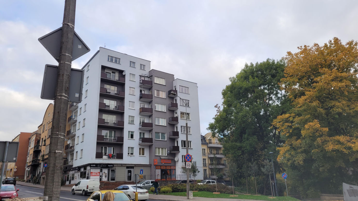 To najstarszy wieżowiec w Olsztynie. Od początku nazywany był pechowym [ZDJĘCIA]