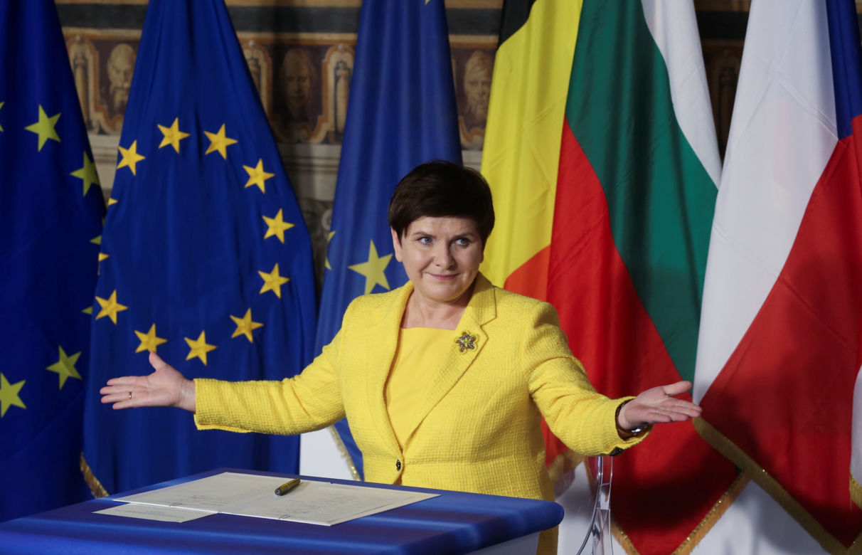 Ewa Kasprzyk gra Beatę Szydło