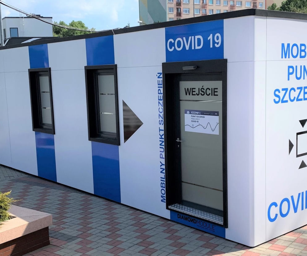 Mobilny kontener w Olsztynie. Od 10 czerwca ruszą w nim szczepienia. Bez umawiania terminu! [FOTO]