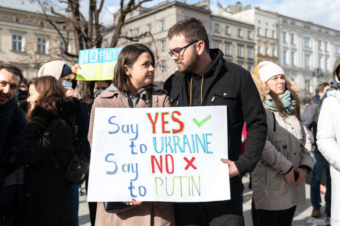 Protesty na Rynku Głównym w Krakowie