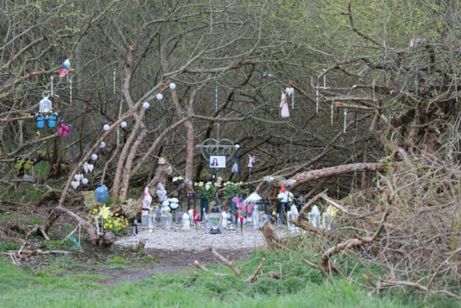 Rocznica tragedii zamieniła się w koszmar. Tajemniczy pakunek przerwał uroczystość
