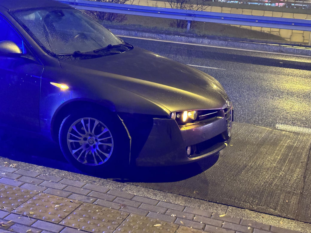 Wypadek na ulicy Powązkowskiej. Kobieta w ciąży zabrana do szpitala