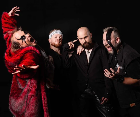 Zagrali 150 koncertów w 3 lata! Teraz SICK SAINTS prezentują długo wyczekiwany album