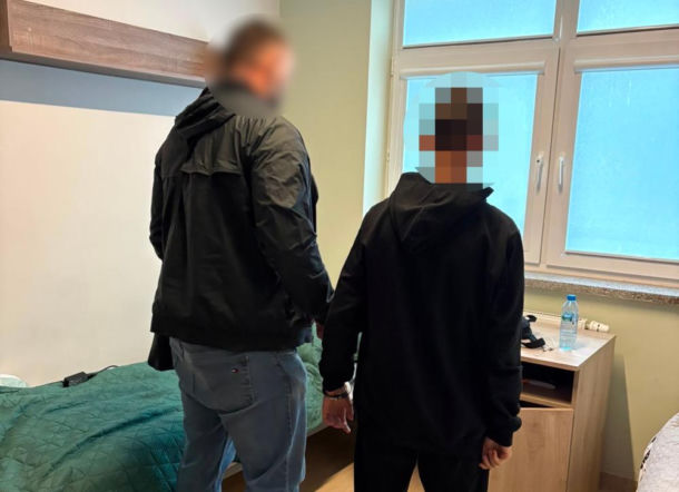 Twierdził, że podłożył bombę w samolocie. 15-latek z Podlasia zatrzymany