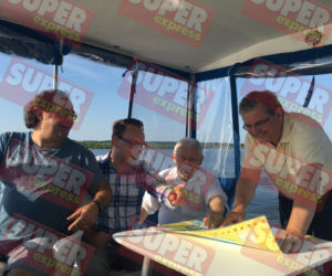 Prezes PiS miło spędzał czas na łódce