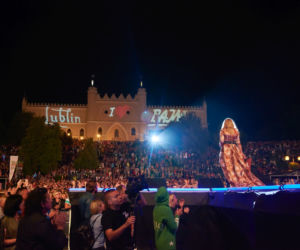 Plac Zamkowy wypełniony po brzegi! Koncert Bajmu w Lublinie