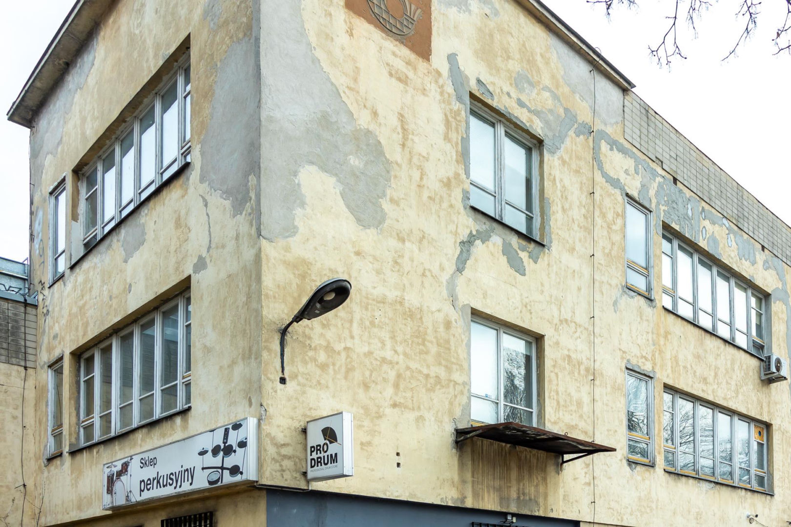 Dawna szkoła powszechna na Słomińskiego 1 w Warszawie