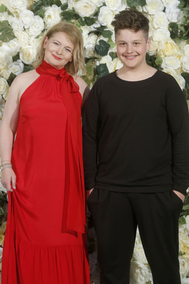 Dominika Ostałowska i jej syn Hubert Zduniak