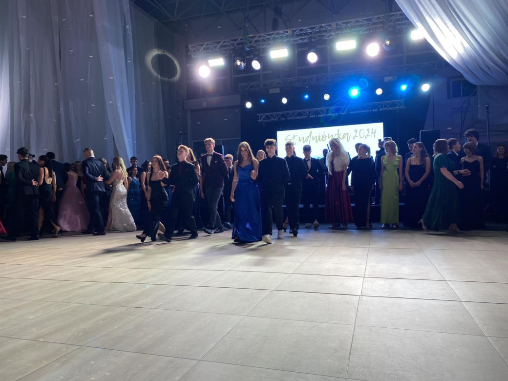 Studniówka 2024 V Liceum Ogólnokształcącego w Zielonej Górze
