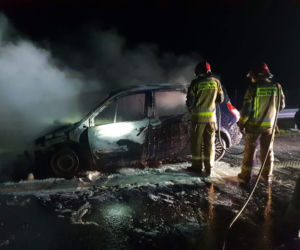Na drodze krajowej nr 6 spłonęło auto