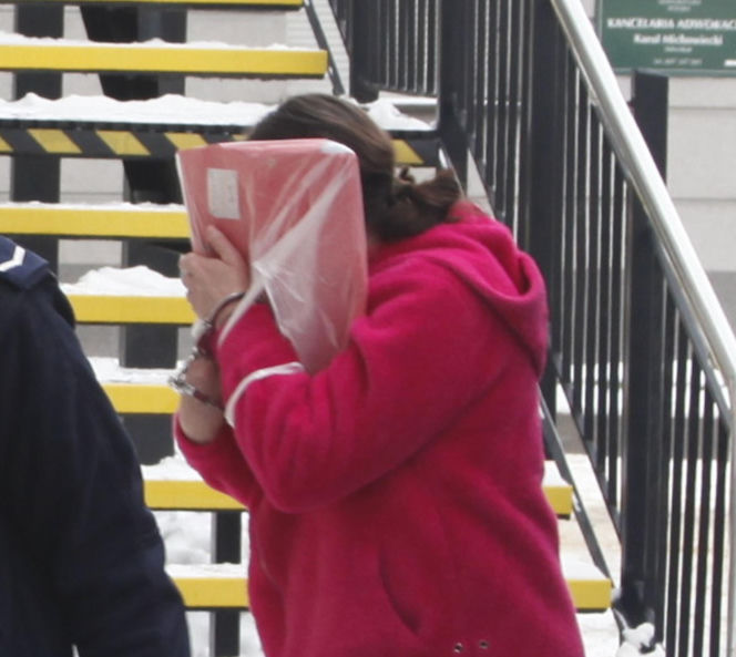 Proces matki o znęcanie się nad córeczką