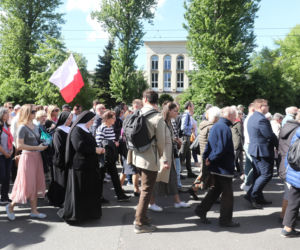 Wielki różaniec na ulicach Warszawy. Modlą się o ustanie „pandemii aborcji”