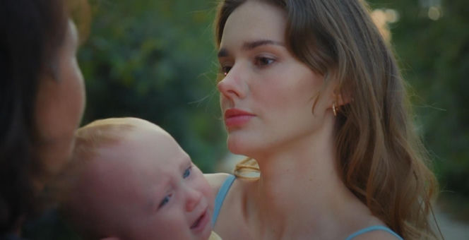 M jak miłość odc. 1907. Franka (Dominika Kachlik), Marysia (Małgorzata Pieńkowska), Antoś (Mark Myronenko)