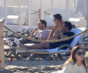 Mateusz Banasiuk na plaży w Sopocie. Tak wyglądał, gdy zrzucił koszulkę!