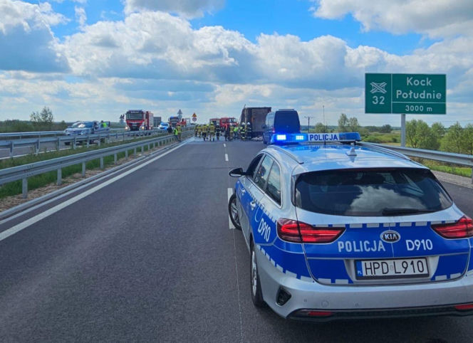 Trasa w kierunku Lublina została zablokowana, a kierowcy utknęli w ogromnych korkach