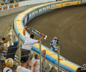 Apator Toruń - Polonia Bydgoszcz. Zdjęcia kibiców z Derbów Pomorza na Motoarenie