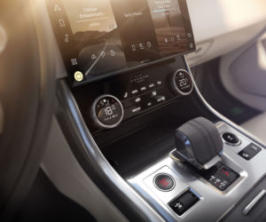 Nowy Jaguar XF (2021)