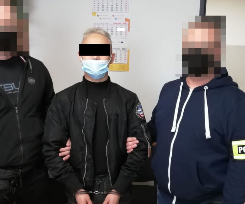Młody kurier oszustów zatrzymany! Odebrał od 82-latki ćwierć miliona