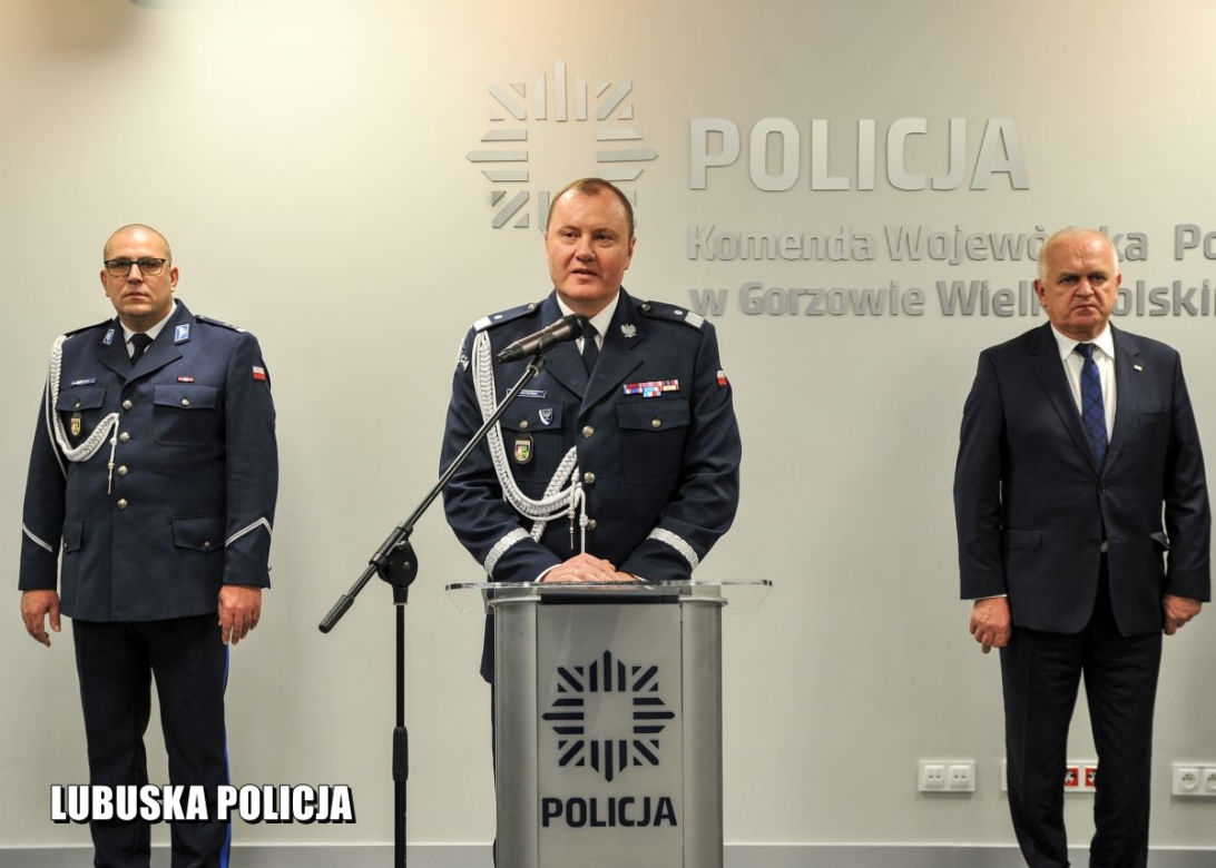 Ślubowanie nowych policjantów w Komendzie Wojewódzkiej Policji w Gorzowie Wlkp.