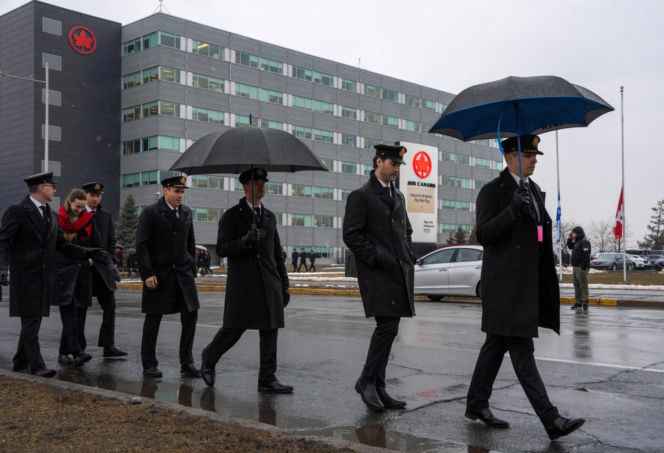 Stewardesa przeżyła katastrofę lotniczą. Ujawniono jej obrażenia