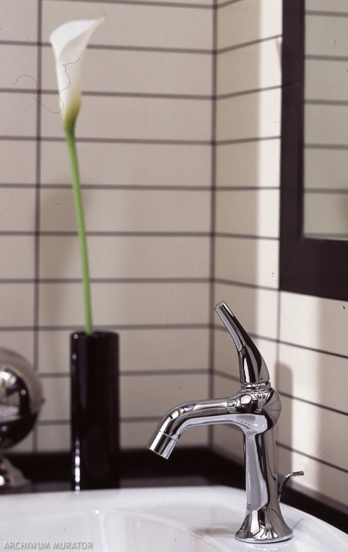 Ciekawa łazienka w stylu nowojorskiego art deco