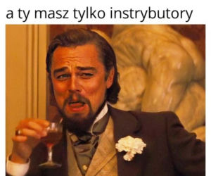 Instrybutor podbija internet