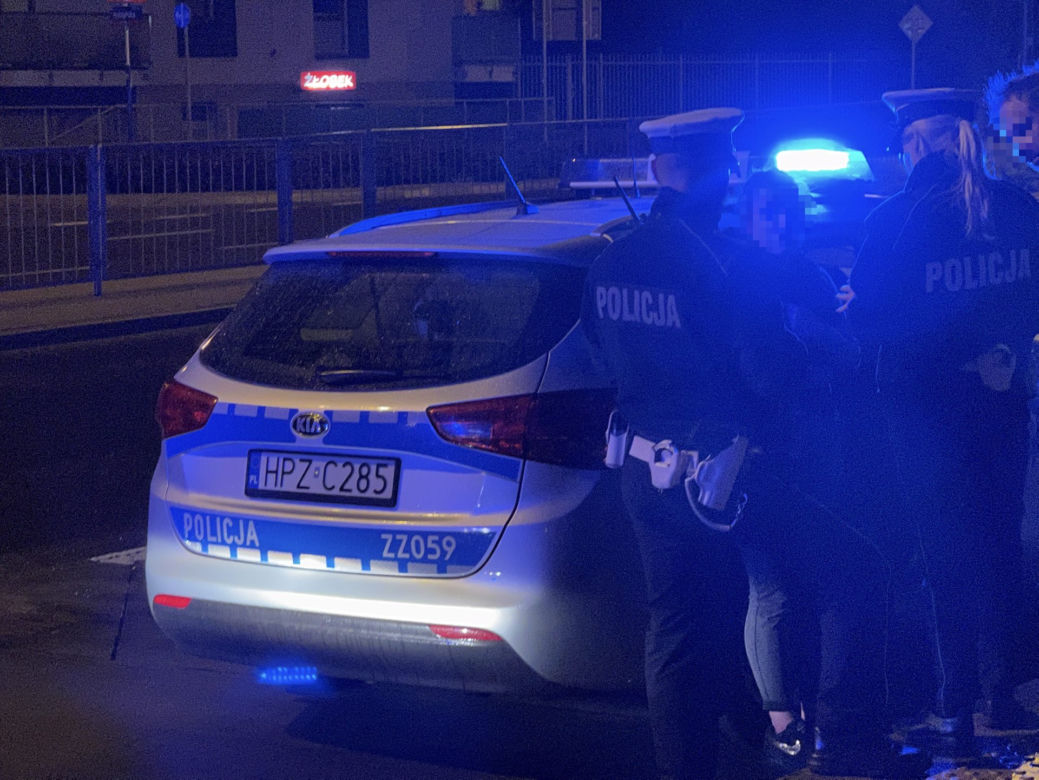 Pijana matka rozbiła samochód