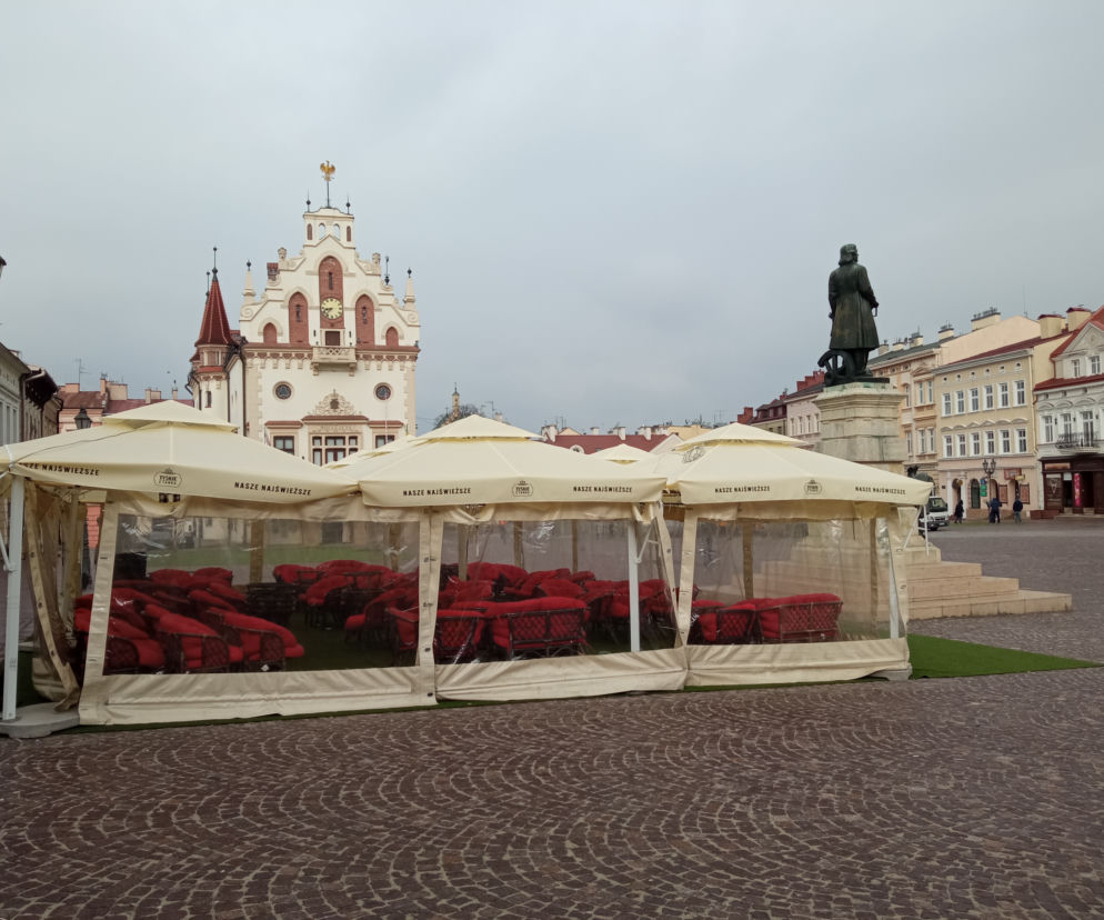 Ogródki letnie w Rzeszowie. Które lokale rozłożą „parasole”?  
