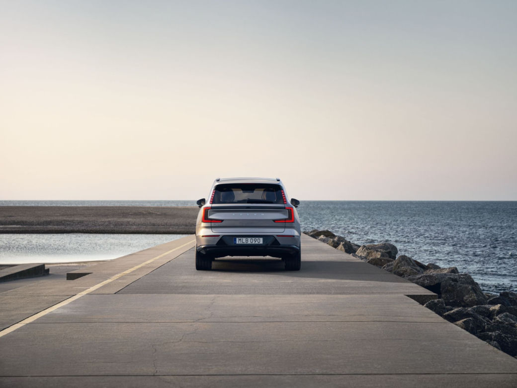 Nowe Volvo EX90