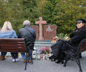 Poświęcenie nowego nagrobka Krzysztofa Krawczyka