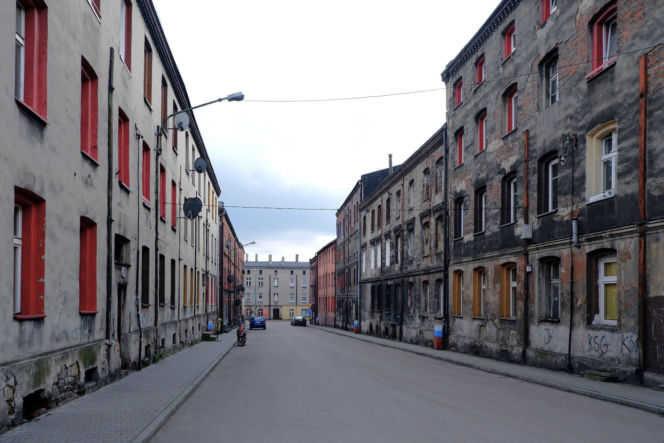 To jedno z najgęściej zaludnionych miast w Europie. Leży na Śląsku, nieopodal Chorzowa